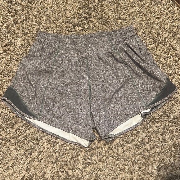 Lululemon hotty hots size 6 TALL - Picture 2 of 3